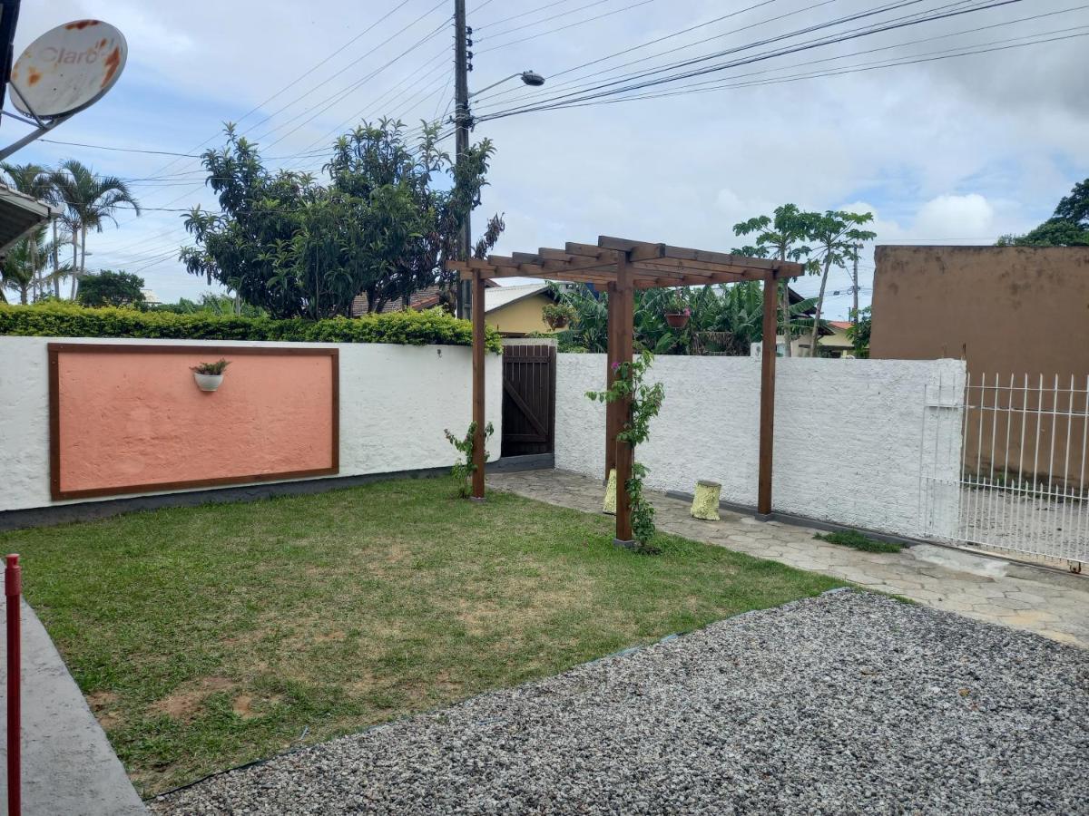 Casa Em Florianopolis, Rio Vermelho De 2 Quartos Bem Localizada エクステリア 写真